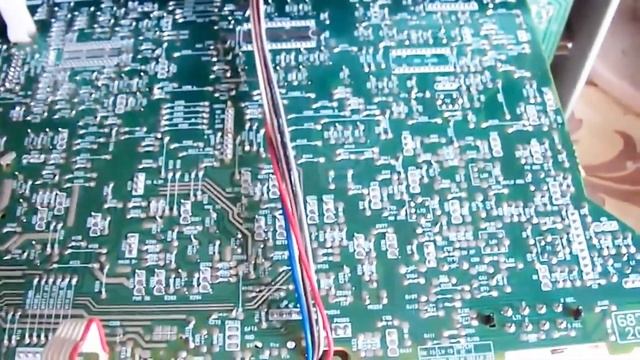 У старого музыкального центра LG с кассетными деками ,делаем линейный вход AUX под телефон. смотреть онлайн