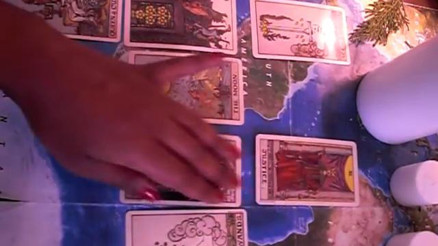 Cancer*~Someone Is Hiding Their Feelings~*January 2018 Tarot Reading