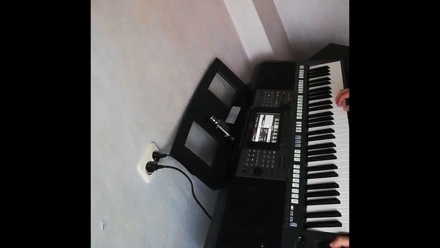 Amateur improvisation of insomnia on Yamaha PSR S770 смотреть онлайн