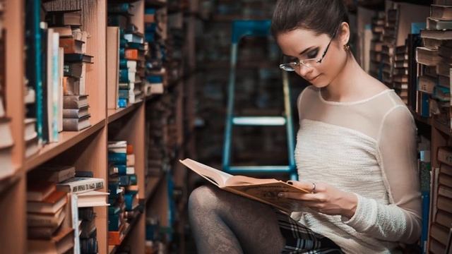 Песню "Я бегу в библиотеку" (ст.А.Кердана, муз.Н.Семенова) исполняет Н.Семенов смотреть онлайн