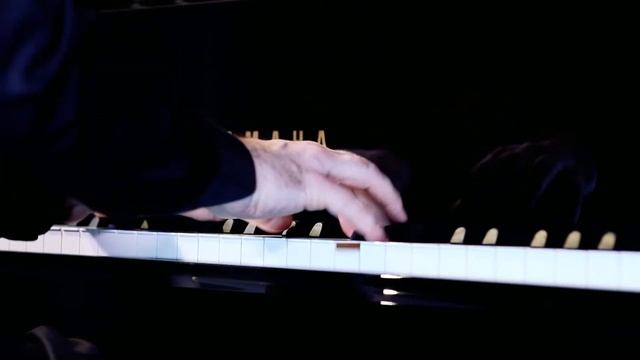 Chopin: Mazurka op.6 no.2 - Kamil Tokarski смотреть онлайн