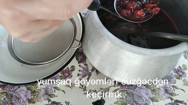 Джем из тёрня.Вкусный,с лёгкой кислинкой напомнит вам лето холодными зимними вечерами. Ğöyəm cemi смотреть онлайн