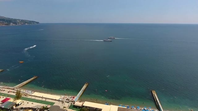 Аэросъёмка гостиницы в Ялте смотреть онлайн