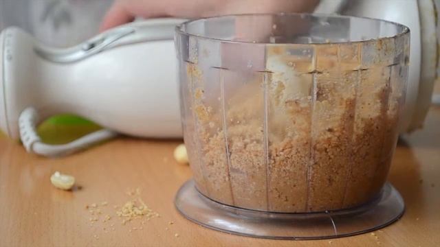 Домашняя арахисовая паста. Простой рецепт. Домашние рецепты. Peanut butter recipe. смотреть онлайн