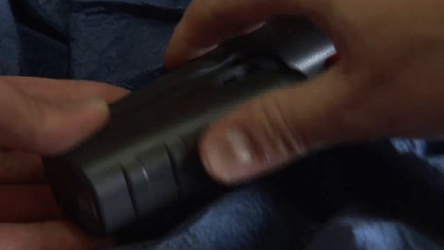 Teplomer bezkontaktný UNI - T UT300A смотреть онлайн