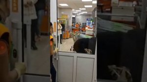 пятерочка истерика в магазине 6 лет г. Челябинск выгнали из магазин модной