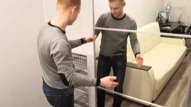 Посмотрите, насколько удобным можно сделать шкаф в спальне. смотреть онлайн