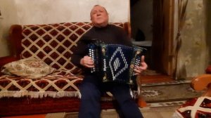 Песня "Журавли" на гармони