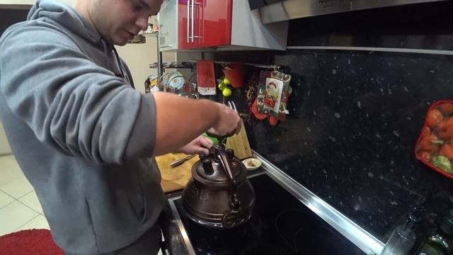 СВИНЫЕ РЕБРА В АФГАНСКОМ КАЗАНЕ #афганскийказан #мясо смотреть онлайн