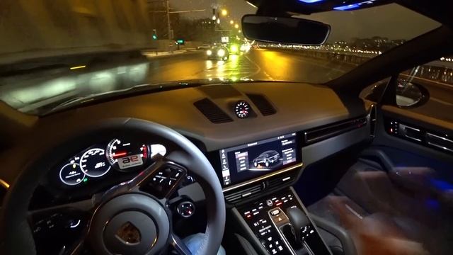 440 л.с. PORSCHE Cayenne S за 9.3 МЛН! Тест нового поколения кроссовера с V6 2.9 BiTurbo под капото смотреть онлайн