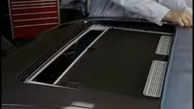 W210 Sunroof shade removal смотреть онлайн