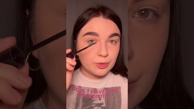 Идеальное сркдство , для непослушных бровей / Подпишись ? смотреть онлайн