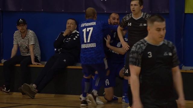 Обзор. СпортмастерPRO - Городская лига. Матч за 3-е место. Бумажник - Казаньоргсинтез смотреть онлайн