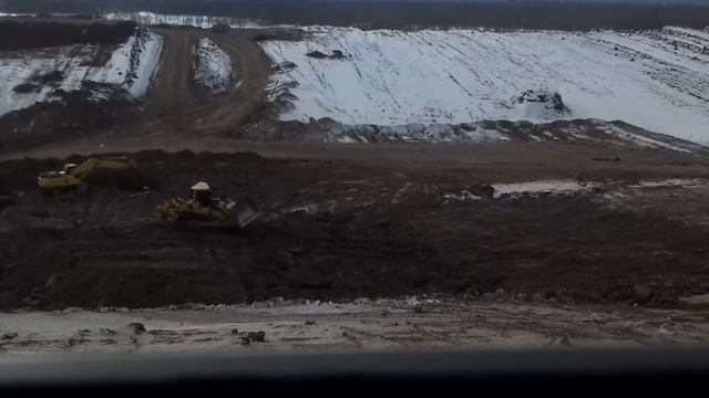 KOMATSU D375A.Рыхление мерзлоты. смотреть онлайн