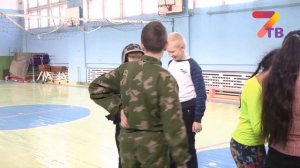 На школьников надели наручники