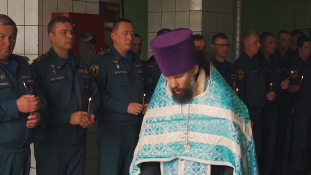 Молебен