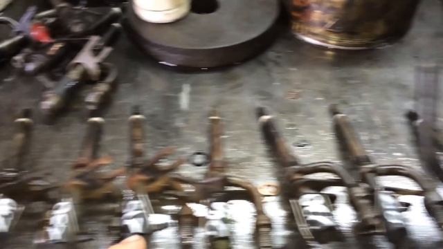 Форд Транзит 2.5 дизель черный дым