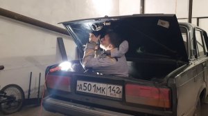 "Скрытая" установка актуатора багажника на ВАЗ 2107