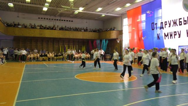 Спортпраздник 2024 г. Показательные выступления с платочками.