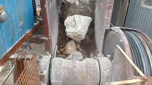 Урал Ресурс. Дробление мрамора и изготовление мраморной крошки смотреть онлайн