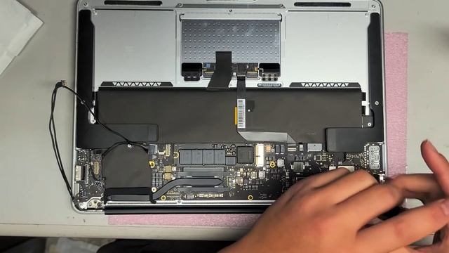 13" inch MacBook Air A1466 LCD Screen Replacement Repair 2013 2014 2015 2017 смотреть онлайн