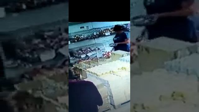 нагло воруют или маленькая зарплата смотреть онлайн