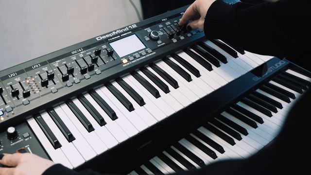 Behringer Deepmind 12 Ambient Analog Sounds | Free Patches смотреть онлайн
