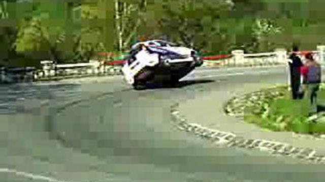 крутой гонщик :))) смотреть онлайн