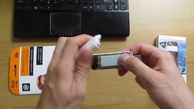 MODEM 4G LTE HUAWEI E3372 HILINK - UNBOXING I INSTALACJA KARTY SIM смотреть онлайн