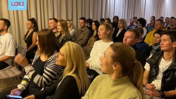 Fuck Up Show в дружеском сарказме и теплом юморе!