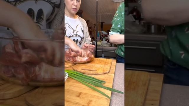 Ребрышки в азиатском соусе смотреть онлайн