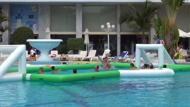 Mediterranean отель Тенерифе. Игры в водное поло смотреть онлайн