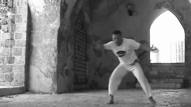 Chpeu de couro, Capoeira technique from the Akban-wiki смотреть онлайн