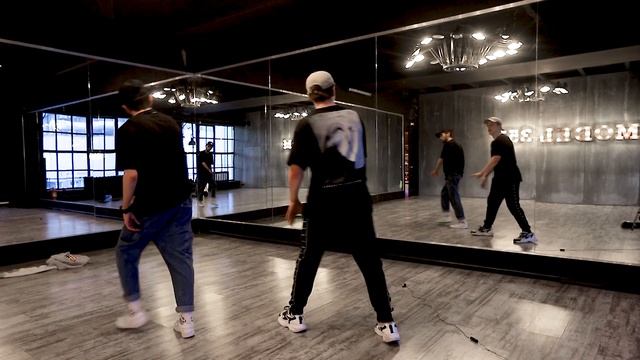Онлайн-урок - Hip-Hop Choreo - Andrey Moryzhenkov