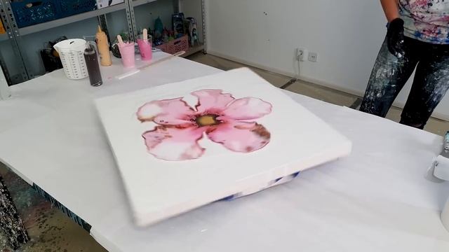 CHARMING PINK with 3D Centre ? Acrylic Pouring / Abstract painting смотреть онлайн