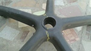 КАК  ПОЧИНИТЬ сломана крестовина  компьютерное КРЕСЛО