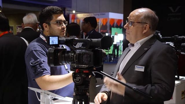 IBC 2016: Panasonic AG-UX180 and AG-UX90 4K Camcorders смотреть онлайн
