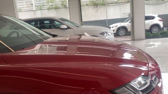 Jaguar F Pace R-Sport vs Prestige 25t | Red and Fuji White Color | SUV AWD смотреть онлайн