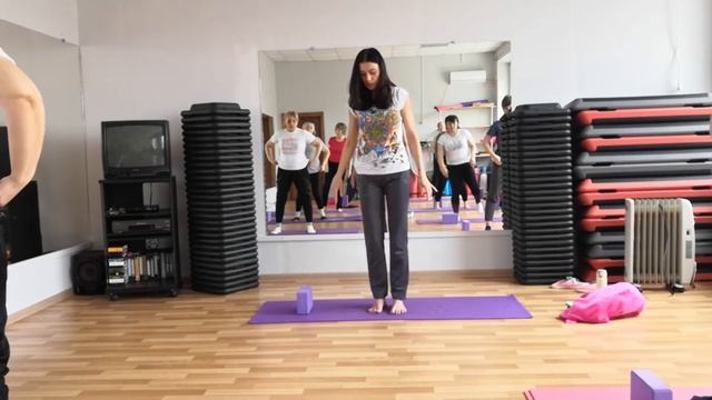 Хатха-йога восстановление гормонального фона. Медитация дыхание по чакрам. смотреть онлайн