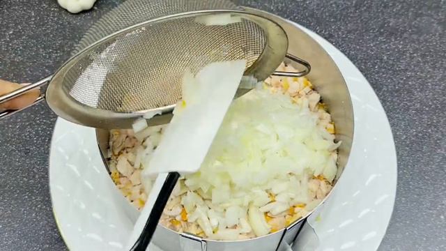 Mimosa salad Smoked chicken. смотреть онлайн