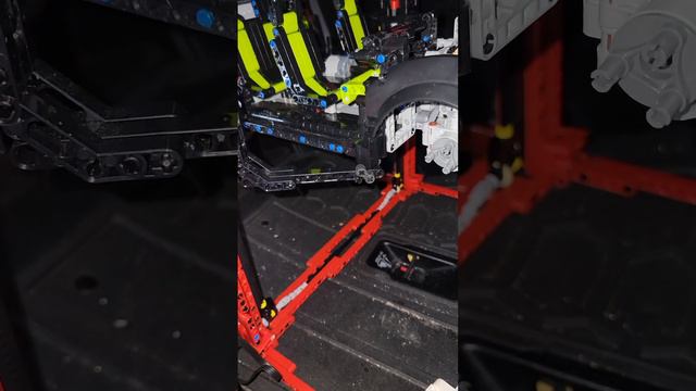 Step 5 of 9 complete on the Audi RS6 1:10 scale смотреть онлайн