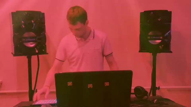 Новый track на launchpad (создание) #launchpad #mixonmax #music #track #лаунчпад #миксонмакс #музык смотреть онлайн