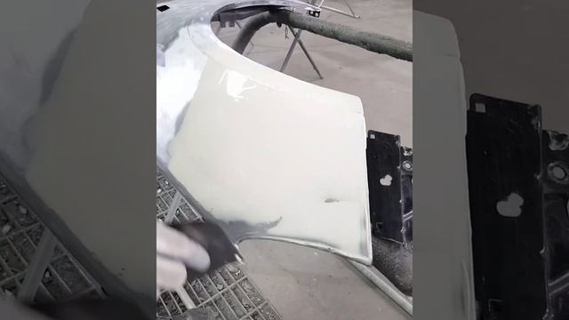 Рихтовка, подготовка и покраска крыла и бампера на Опель Астра. смотреть онлайн