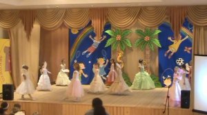 Детский танец менуэт.MPG