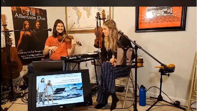 Good Riddance Time of Your Life 12 String Cover Performed by The Albertson Duo смотреть онлайн