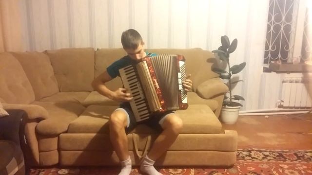 В. Дмитриев Белый парус на аккордеоне смотреть онлайн