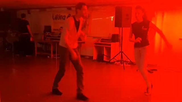 Alex Etkin & Diana Gabai social dancing @ LatinoBeat смотреть онлайн