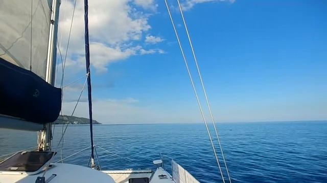 Мечта под парусом в открытом море. Ялта. Евгений Ладонкин смотреть онлайн