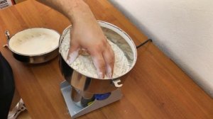 Мукомолка электрическая AKITAJP MJ150B мини мельница для муки, сахарной пудры, помола зерна, гречки