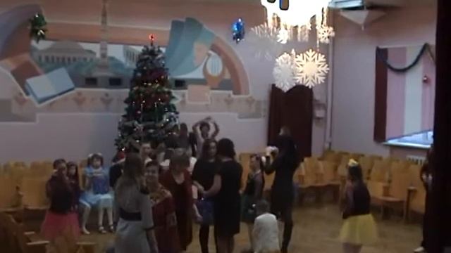 Новогодние звёзды смотреть онлайн
